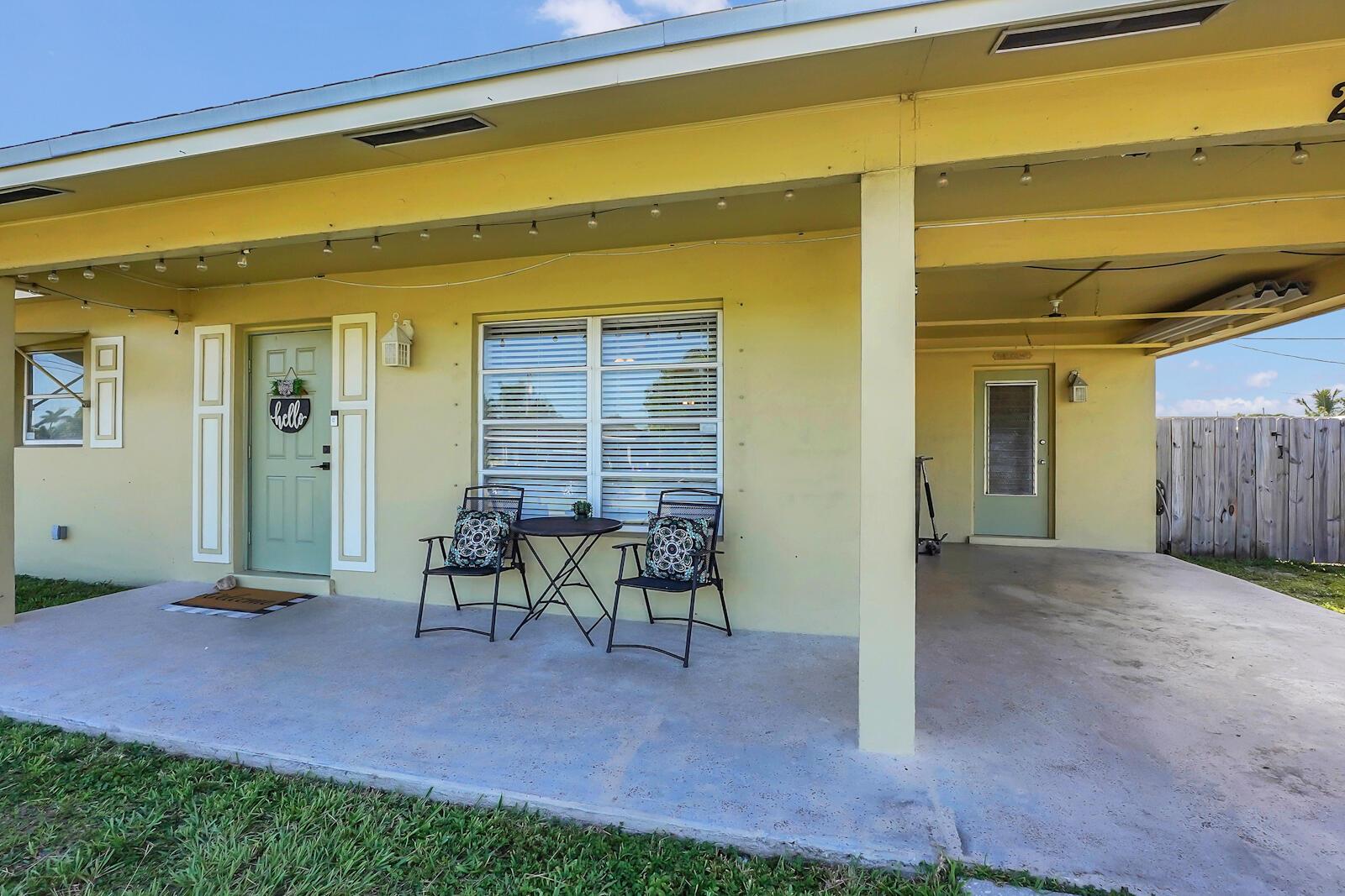 2609 Lakehaven Road