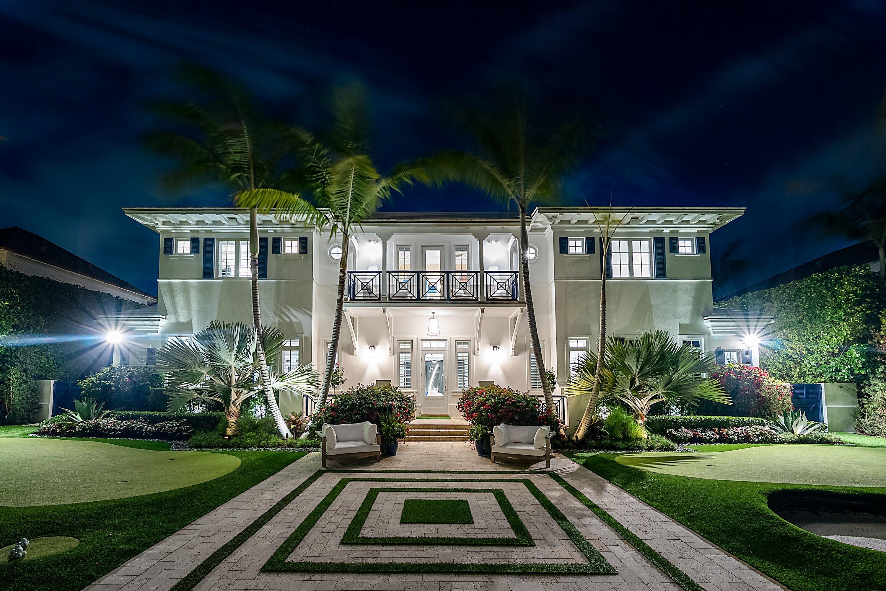 1041 Seaspray Avenue