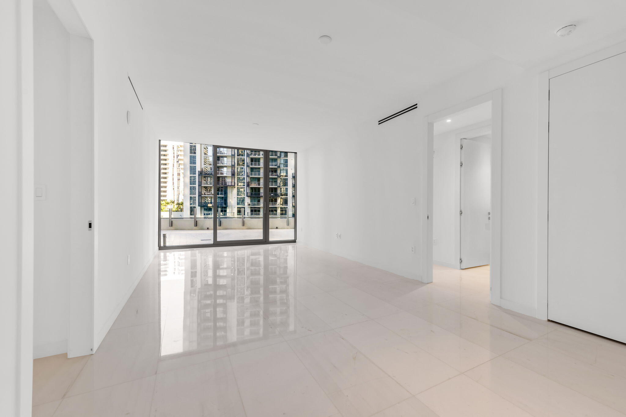 Aston Martin Condominium Association - Residential Lease
