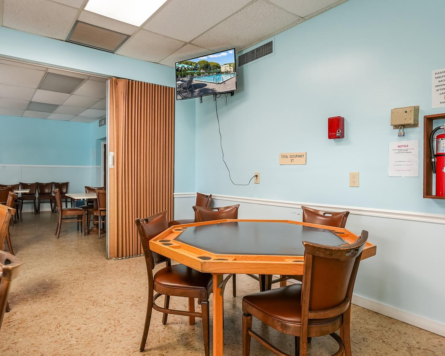 VILLAGE ROYALE GREENWOOD - Residential