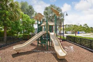 LATITUDE DELRAY BEACH CON - Residential