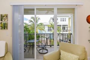 LATITUDE DELRAY BEACH CON - Residential