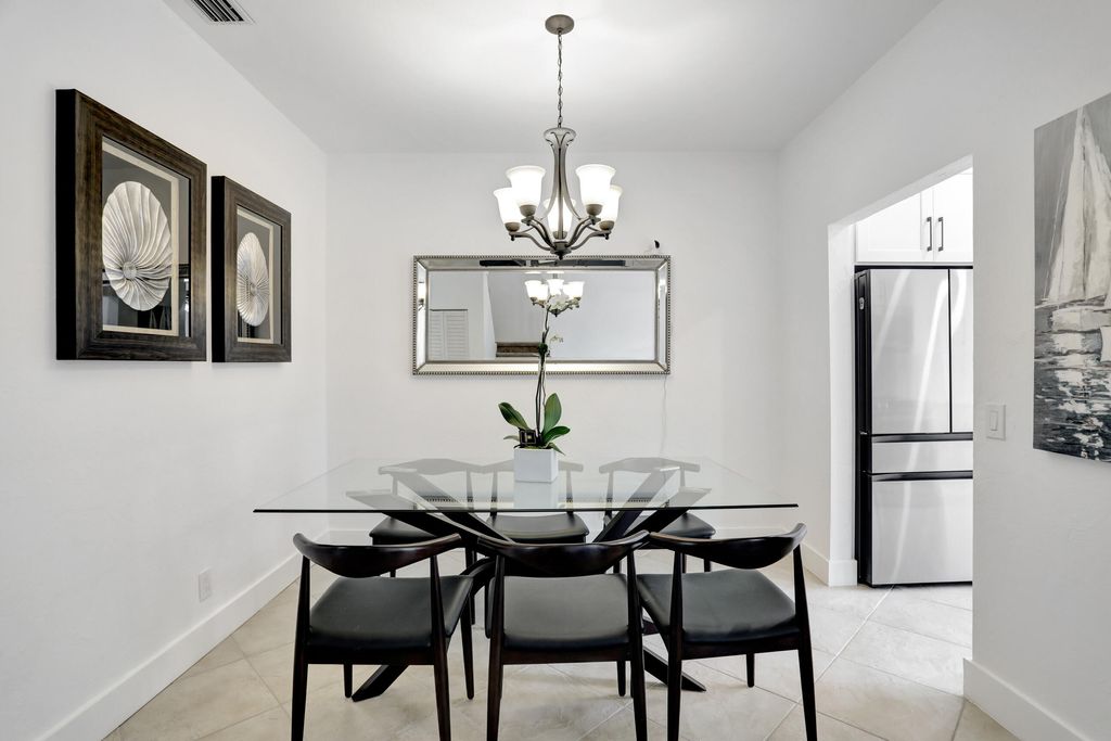 Photo of 6770 Via Regina, Boca Raton, FL 33433 (MLS # R11135080)