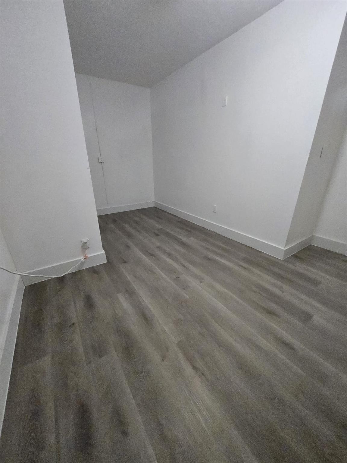 North Hollywood 4-1 B - Residential Lease