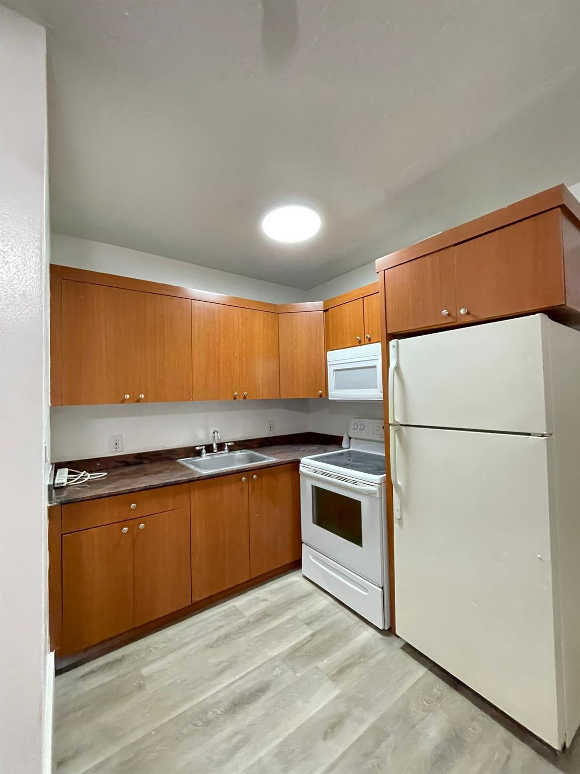 North Hollywood 4-1 B - Residential Lease