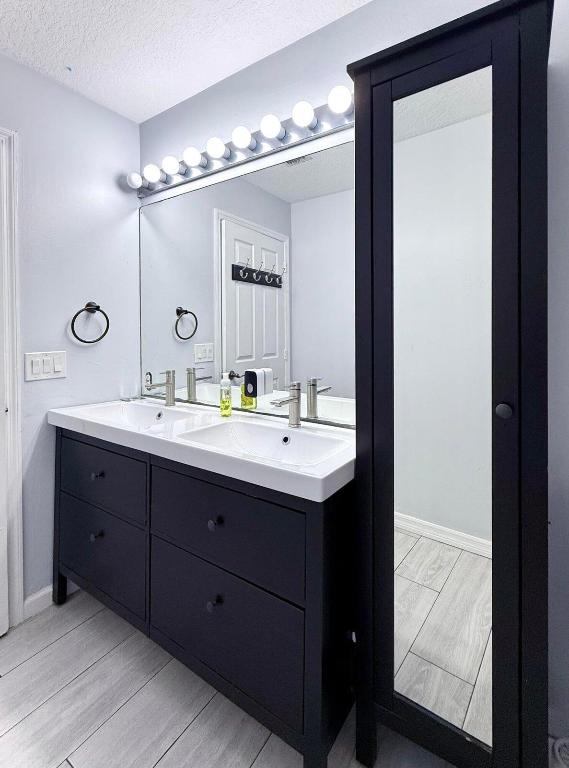 Palm Beach Country Estates - Residential Lease