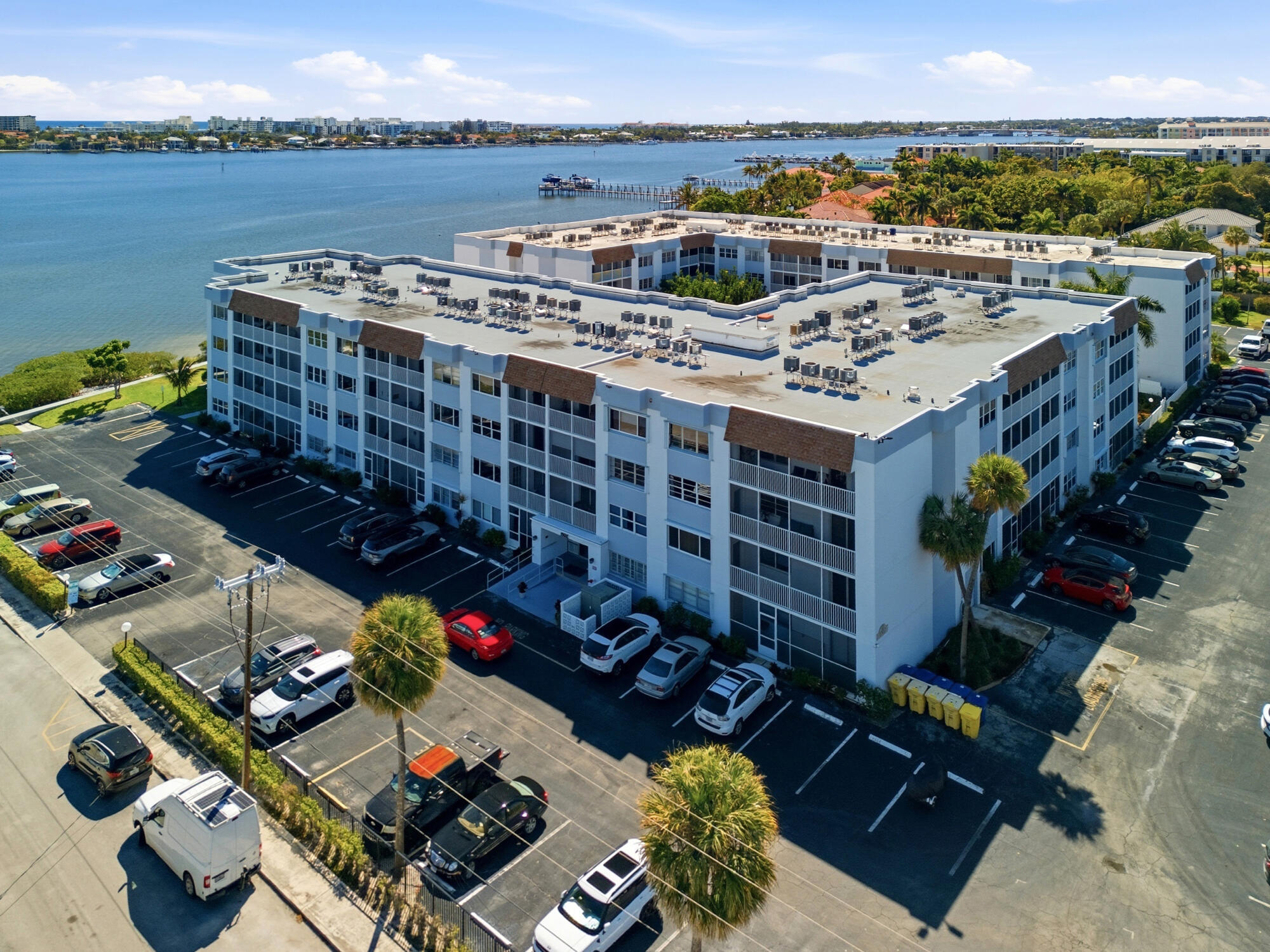 PALM LAKE 1 CONDO - Residential