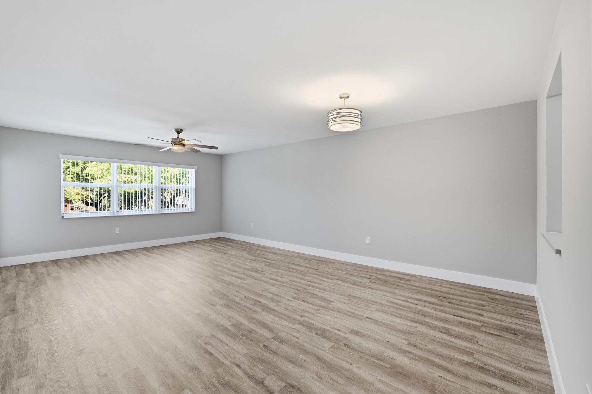 PALM LAKE 1 CONDO - Residential