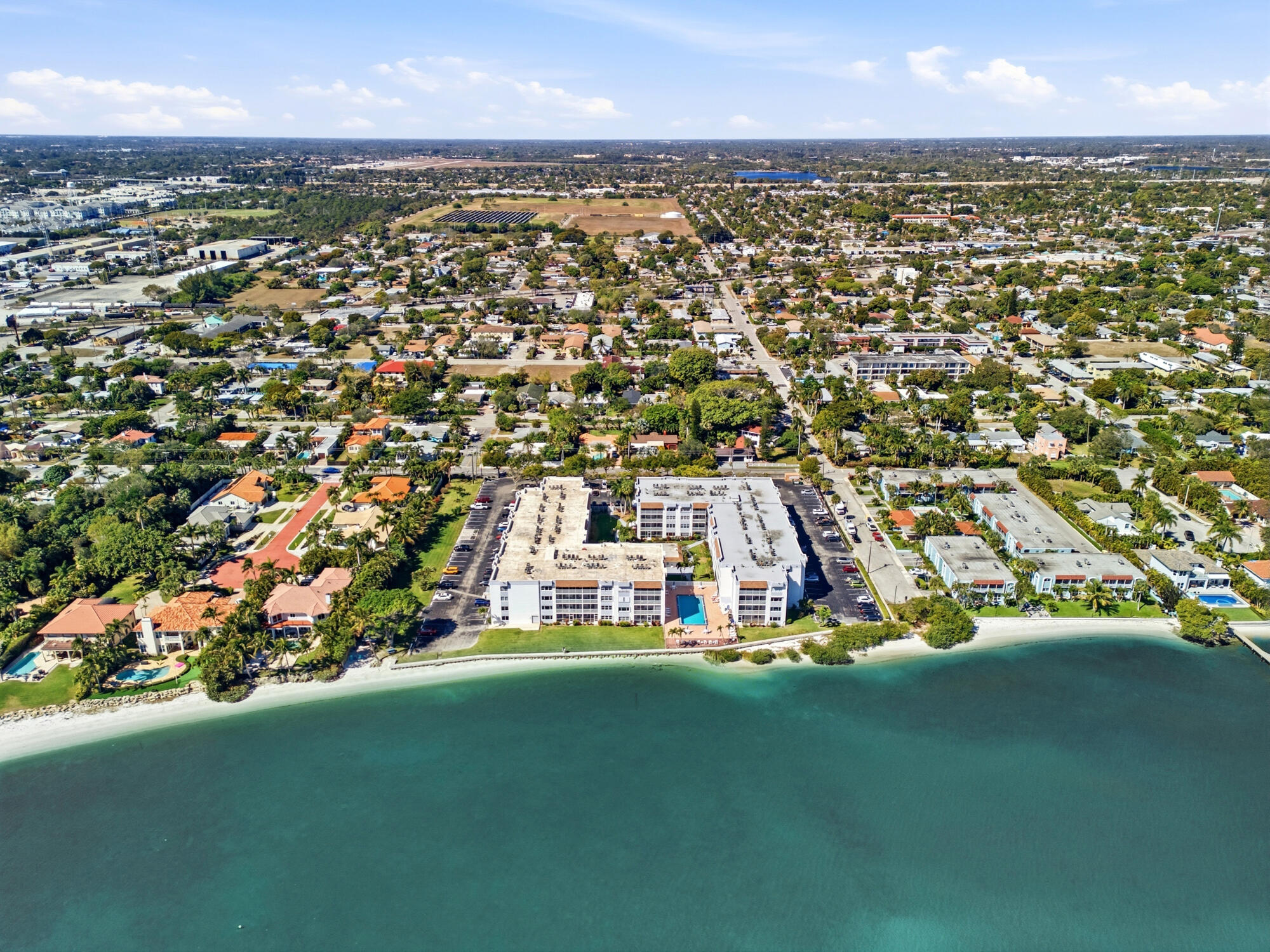 PALM LAKE 1 CONDO - Residential