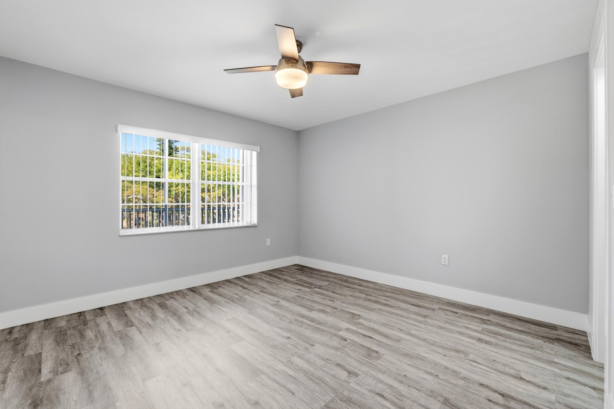 PALM LAKE 1 CONDO - Residential