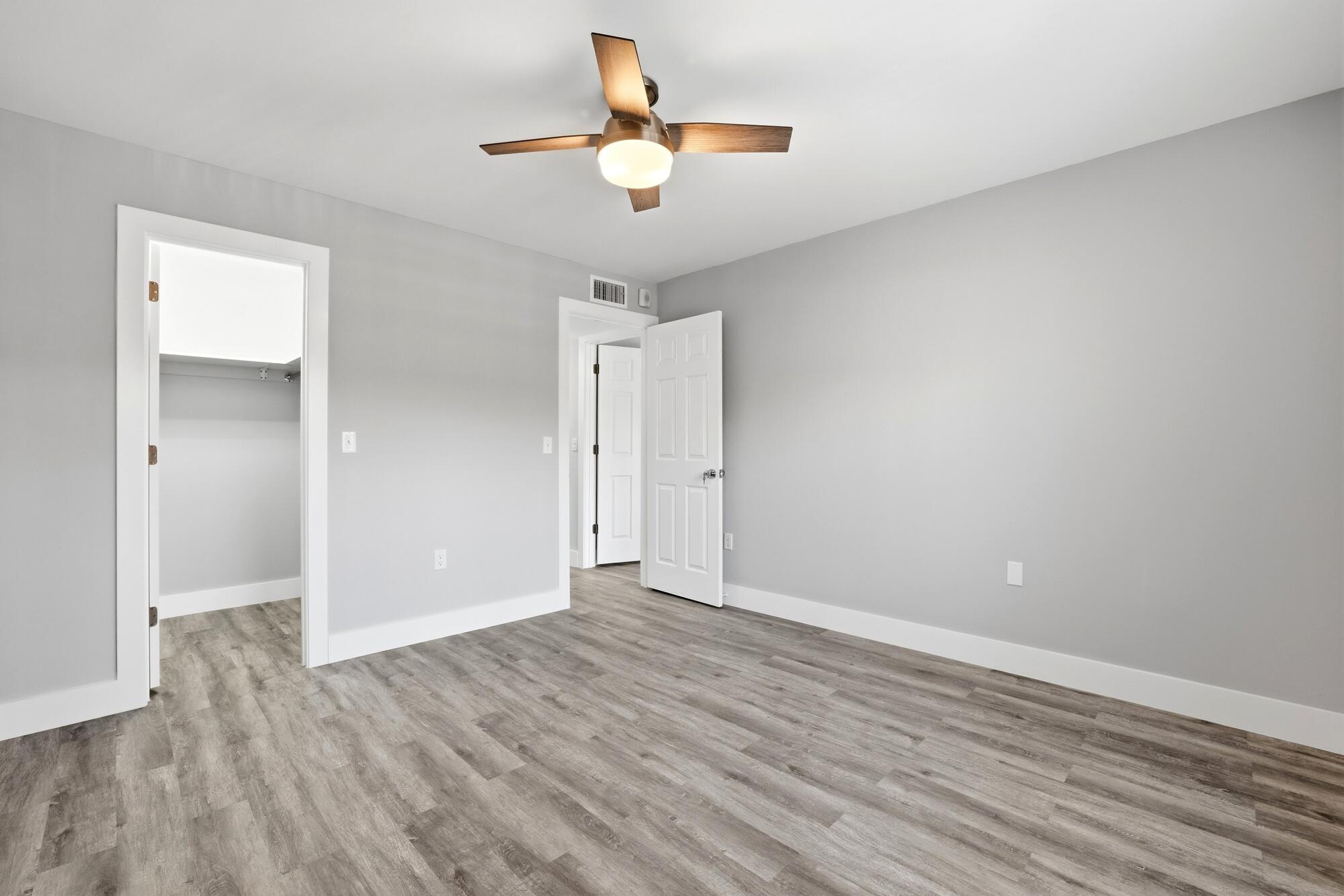 PALM LAKE 1 CONDO - Residential