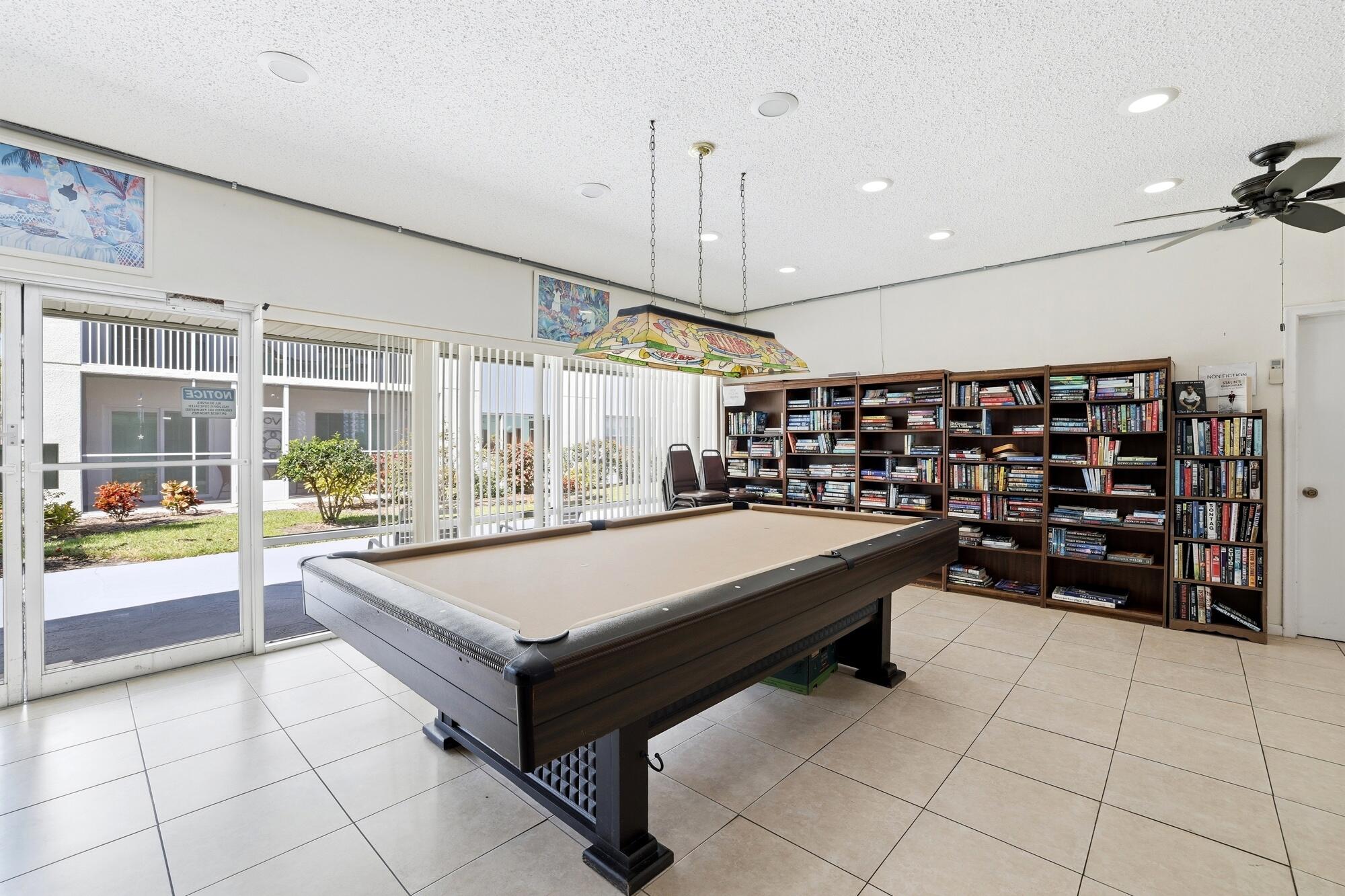 PALM LAKE 1 CONDO - Residential