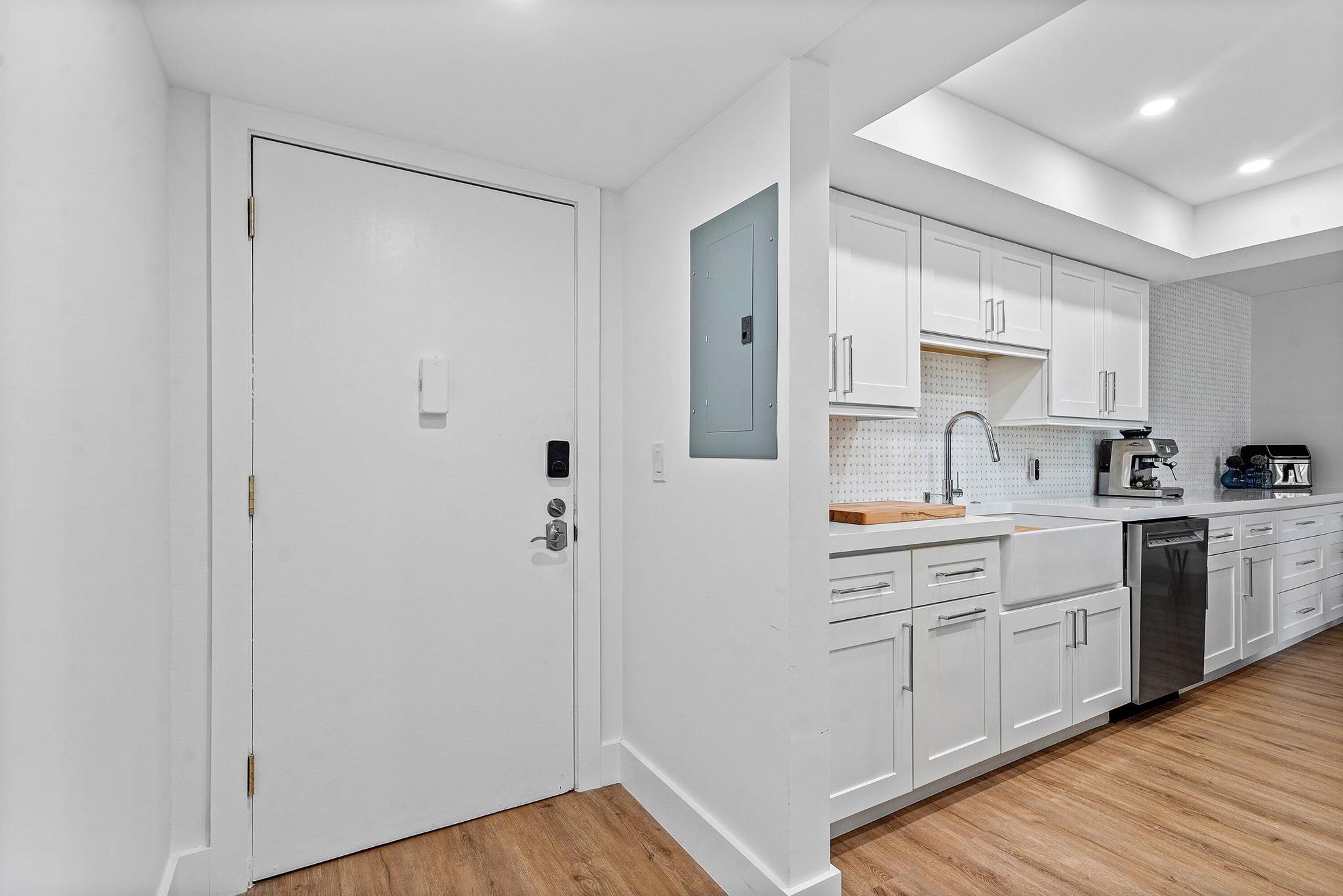 TIERRA DEL MAR CONDO - Residential Lease