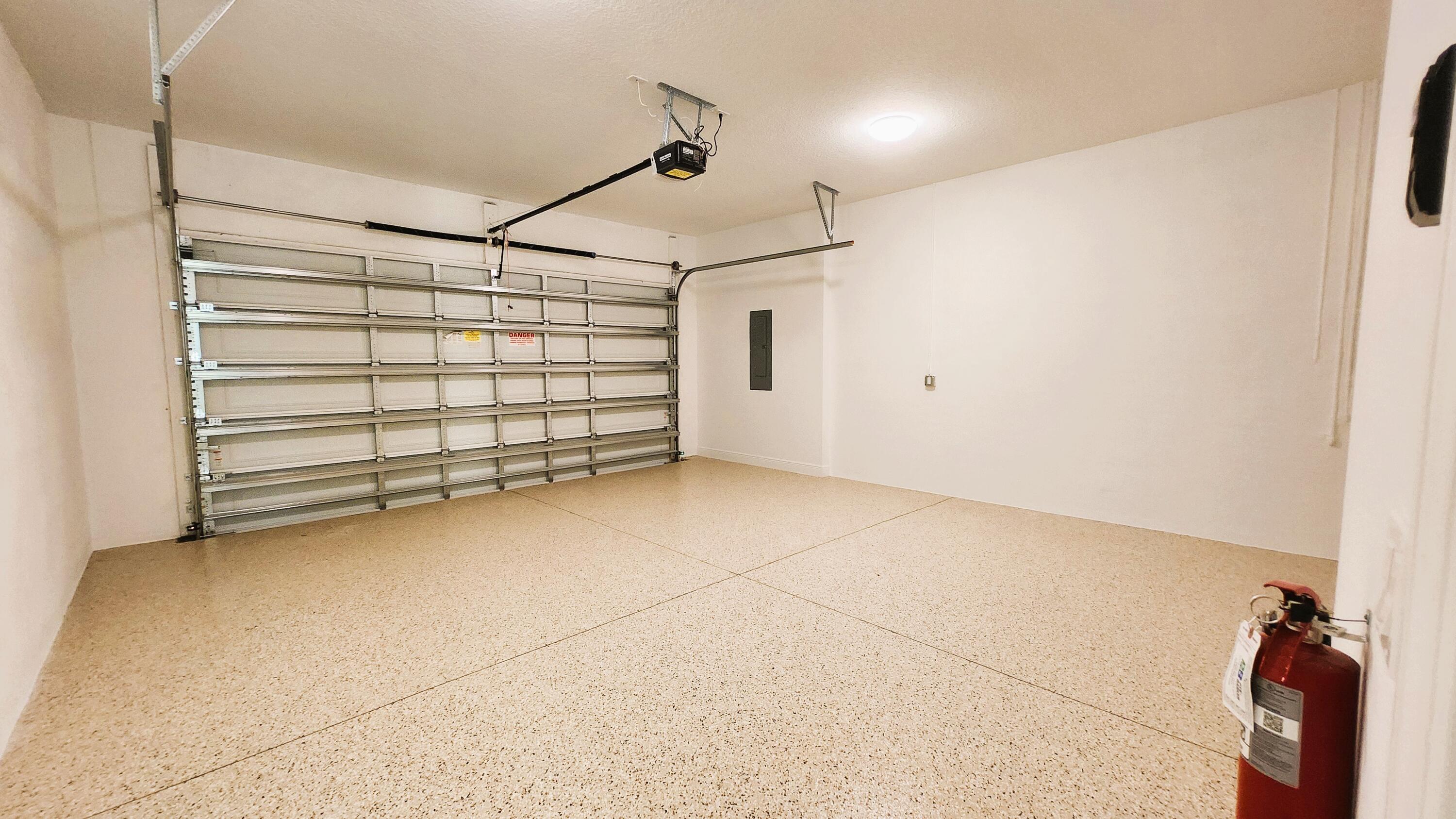 CRESSWIND PALM BEACH - Residential Lease