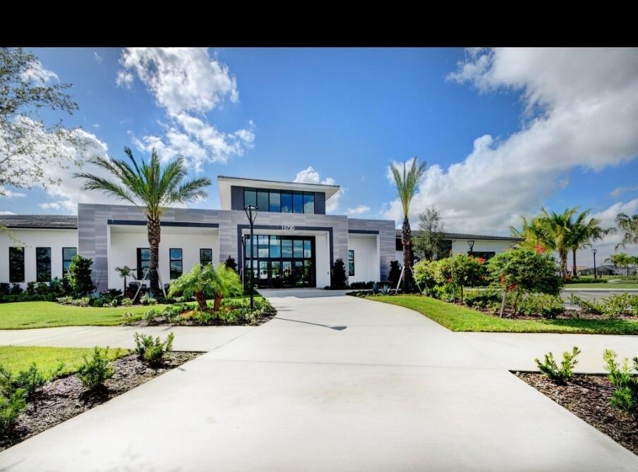 CRESSWIND PALM BEACH - Residential Lease