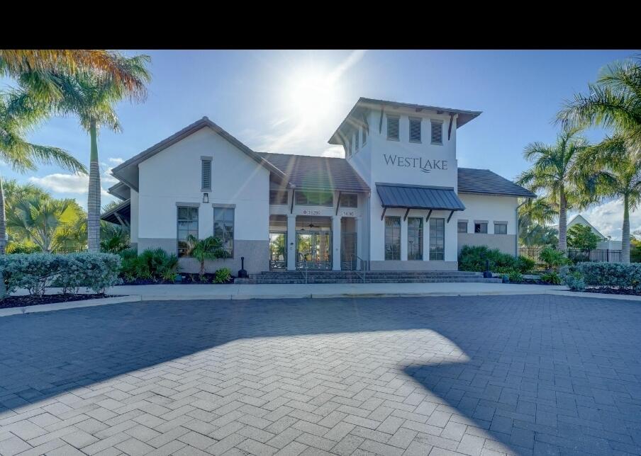 CRESSWIND PALM BEACH - Residential Lease