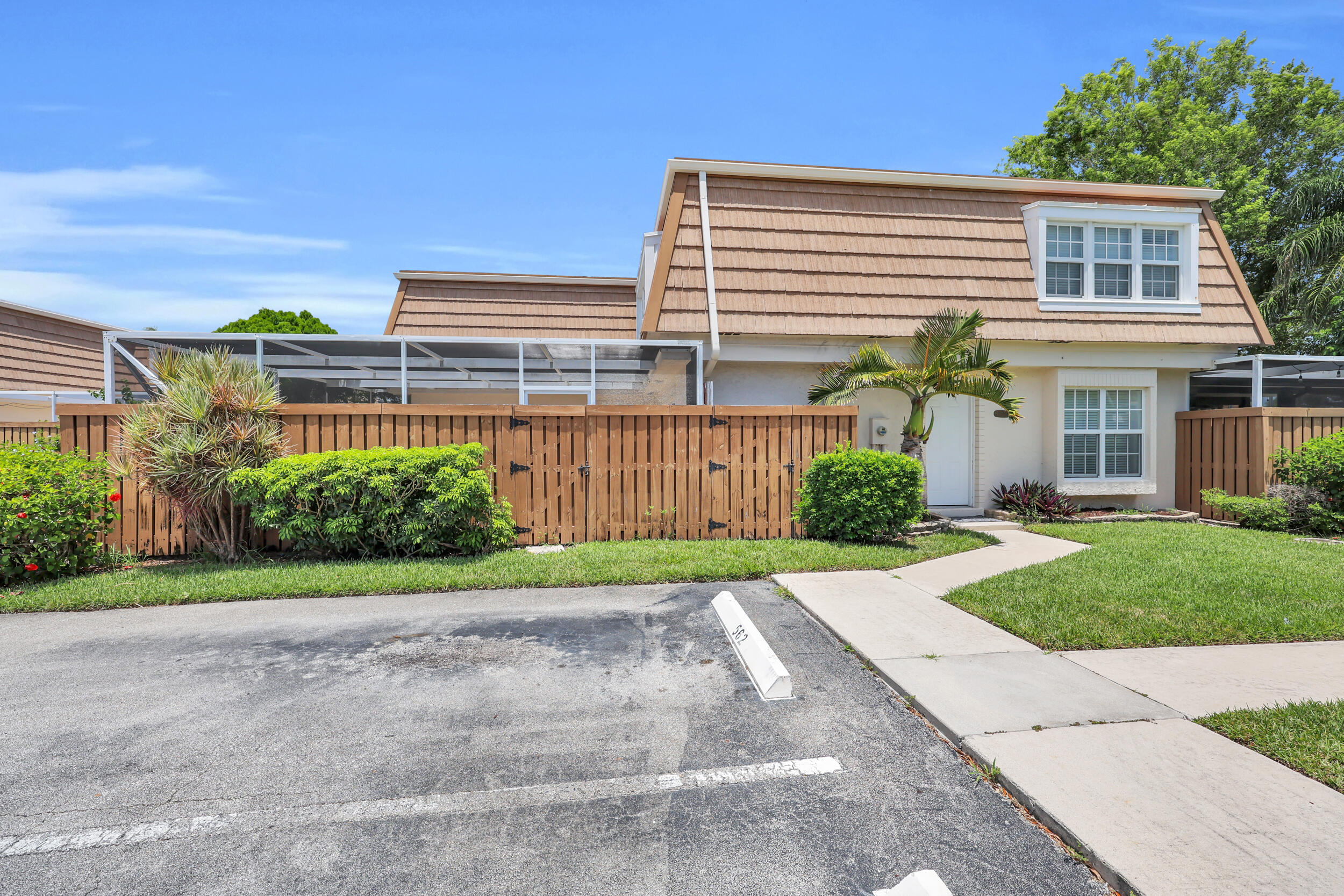 11557 WINCHESTER Drive