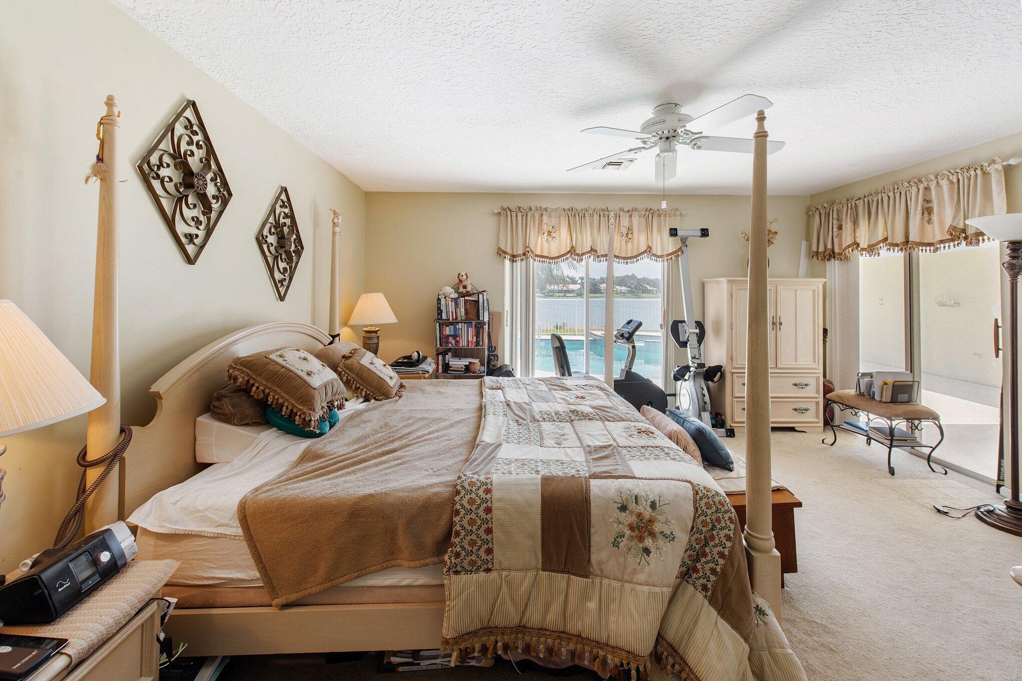 GREENVIEW SHORES 1 OF WELLINGTON - Residential