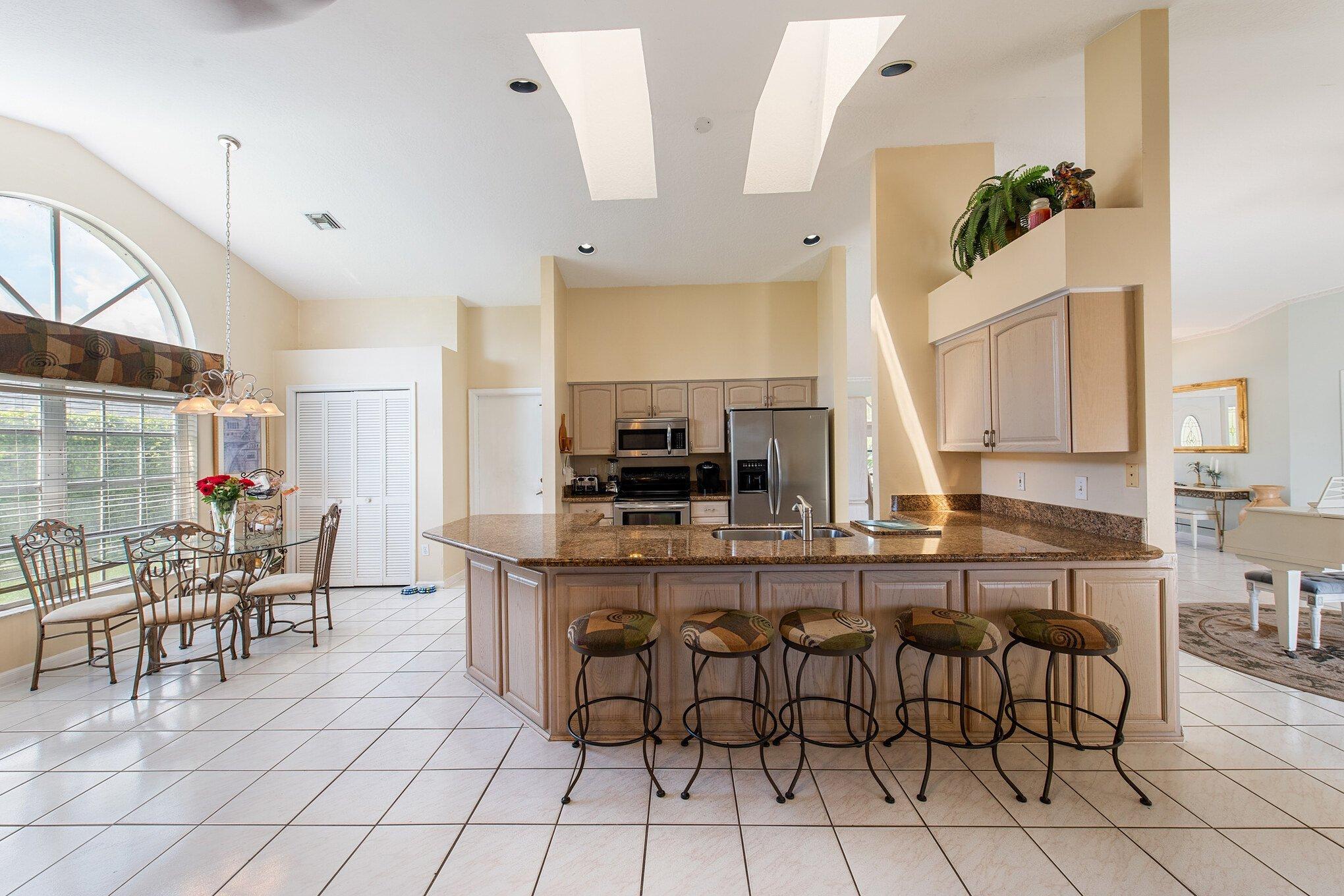 GREENVIEW SHORES 1 OF WELLINGTON - Residential