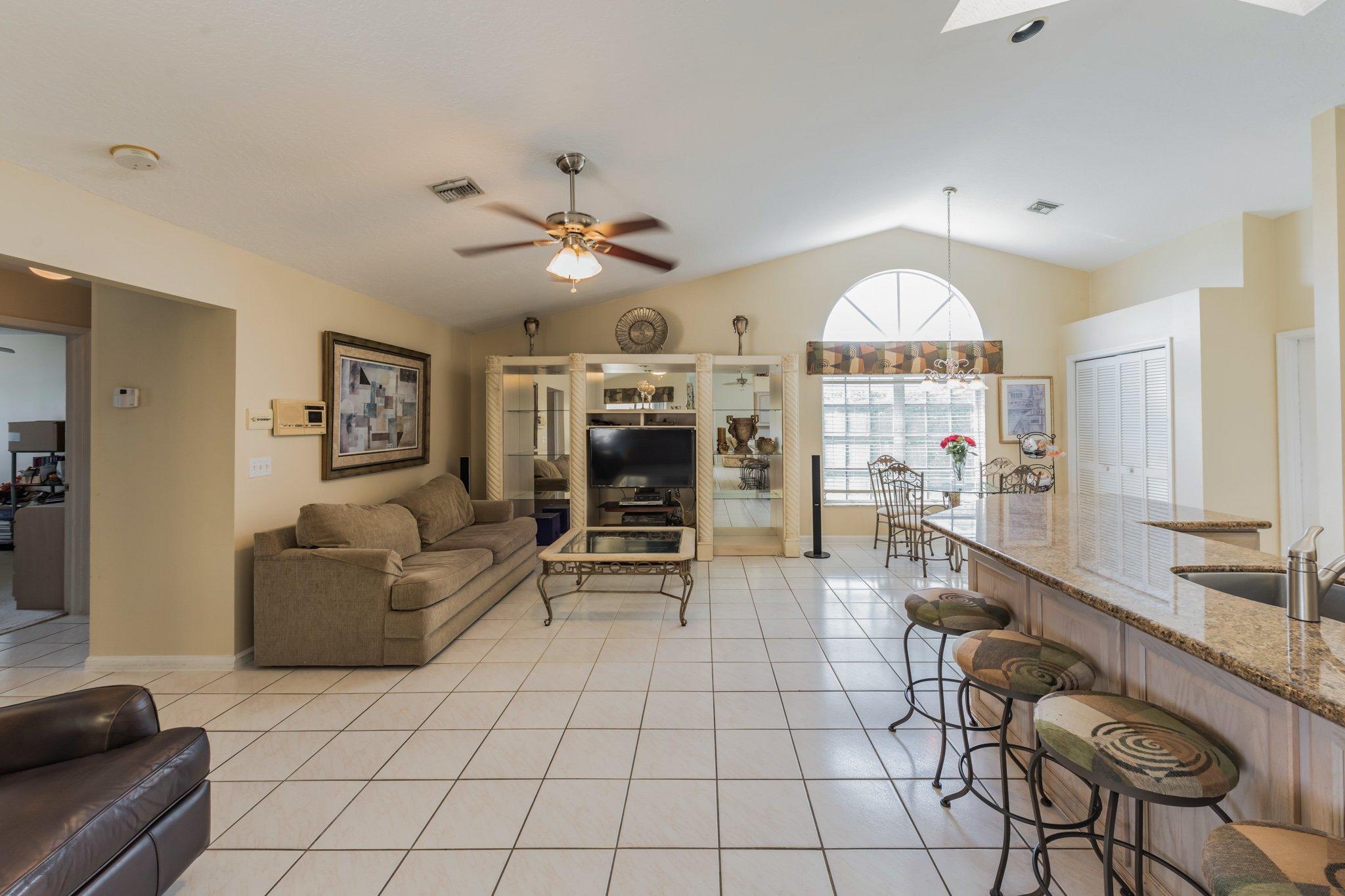 GREENVIEW SHORES 1 OF WELLINGTON - Residential