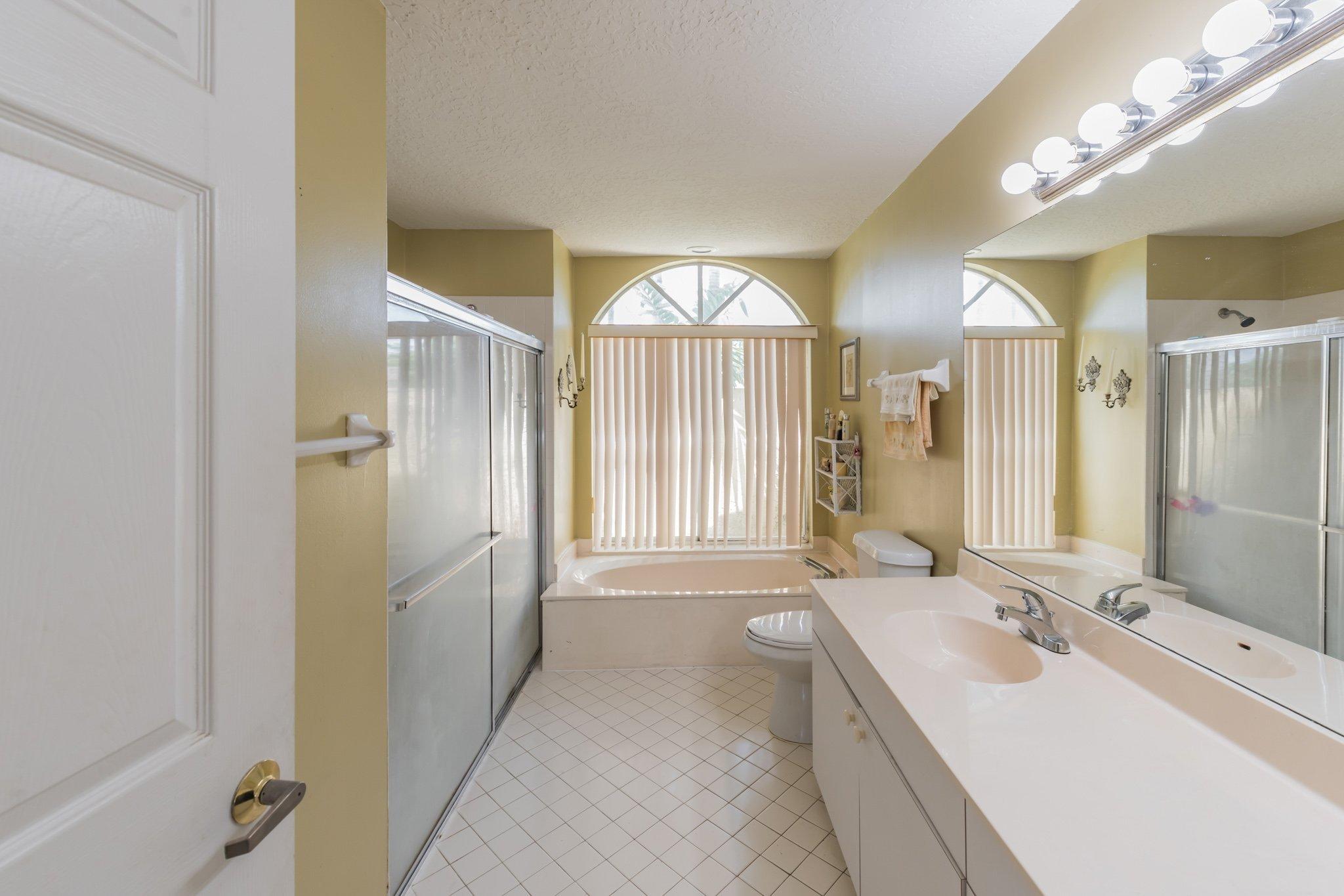 GREENVIEW SHORES 1 OF WELLINGTON - Residential