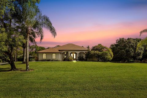 A home in Loxahatchee