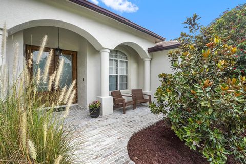 A home in Loxahatchee