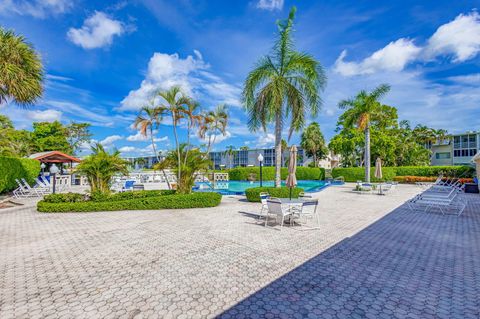 A home in Lake Worth