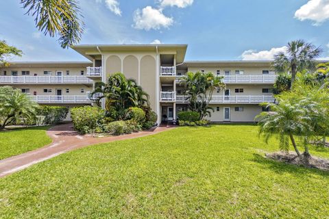 A home in Lake Worth