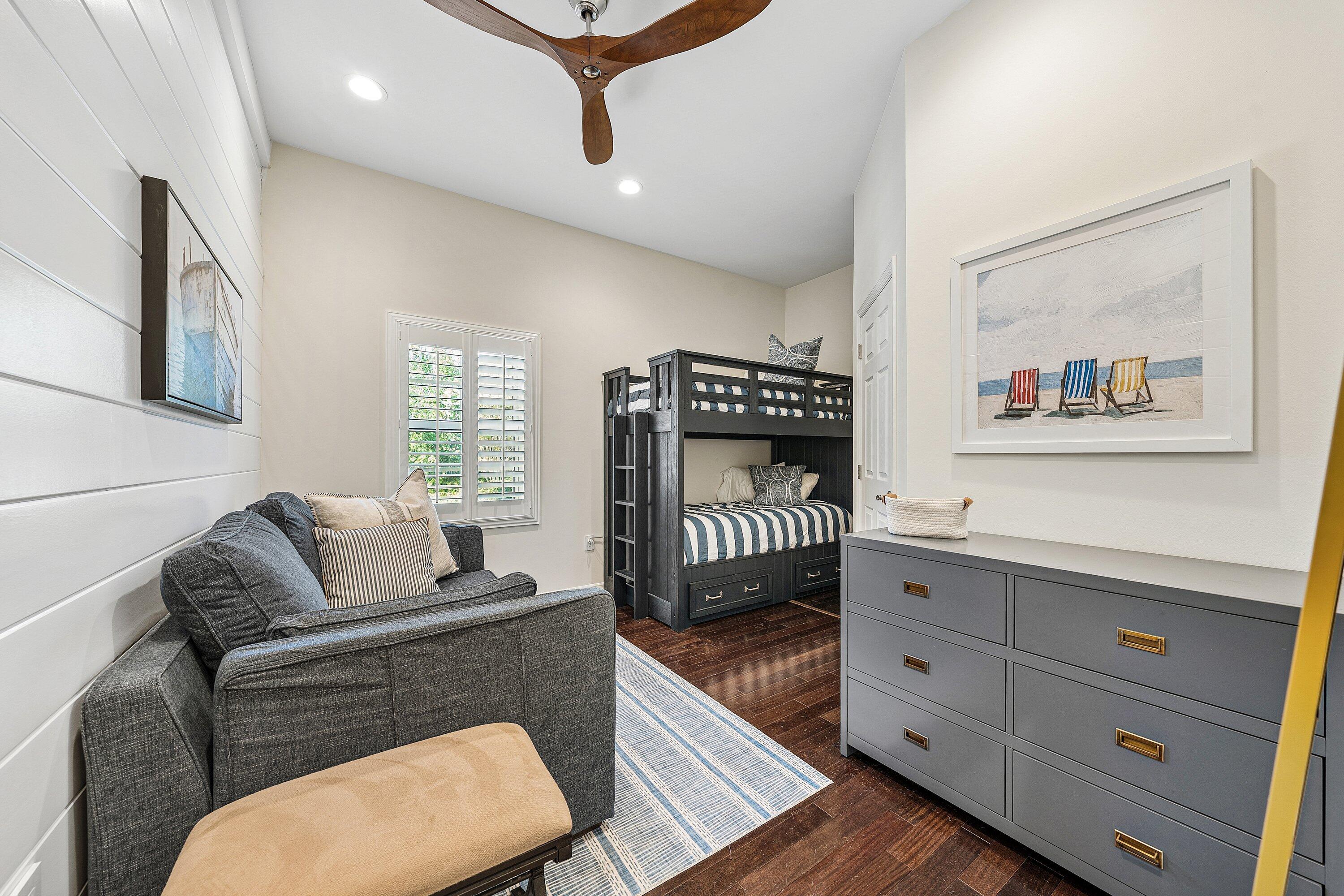 OCEAN BREEZE ESTATES - Residential