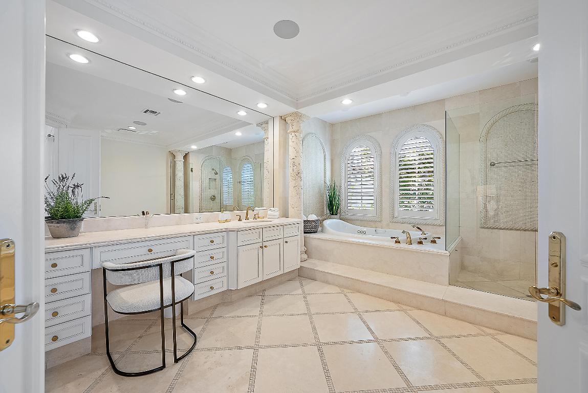 Royal Park - Residential