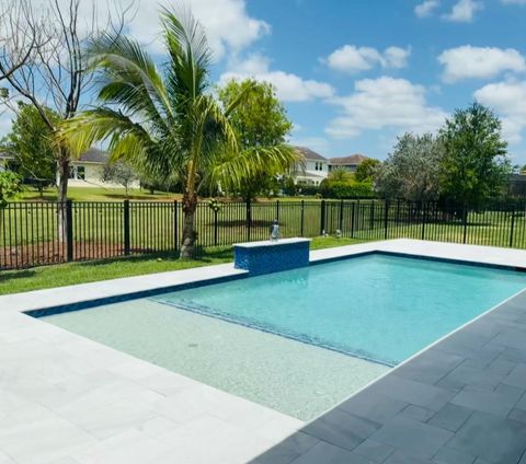 1055 Ember Ridge Run Loxahatchee FL 33470