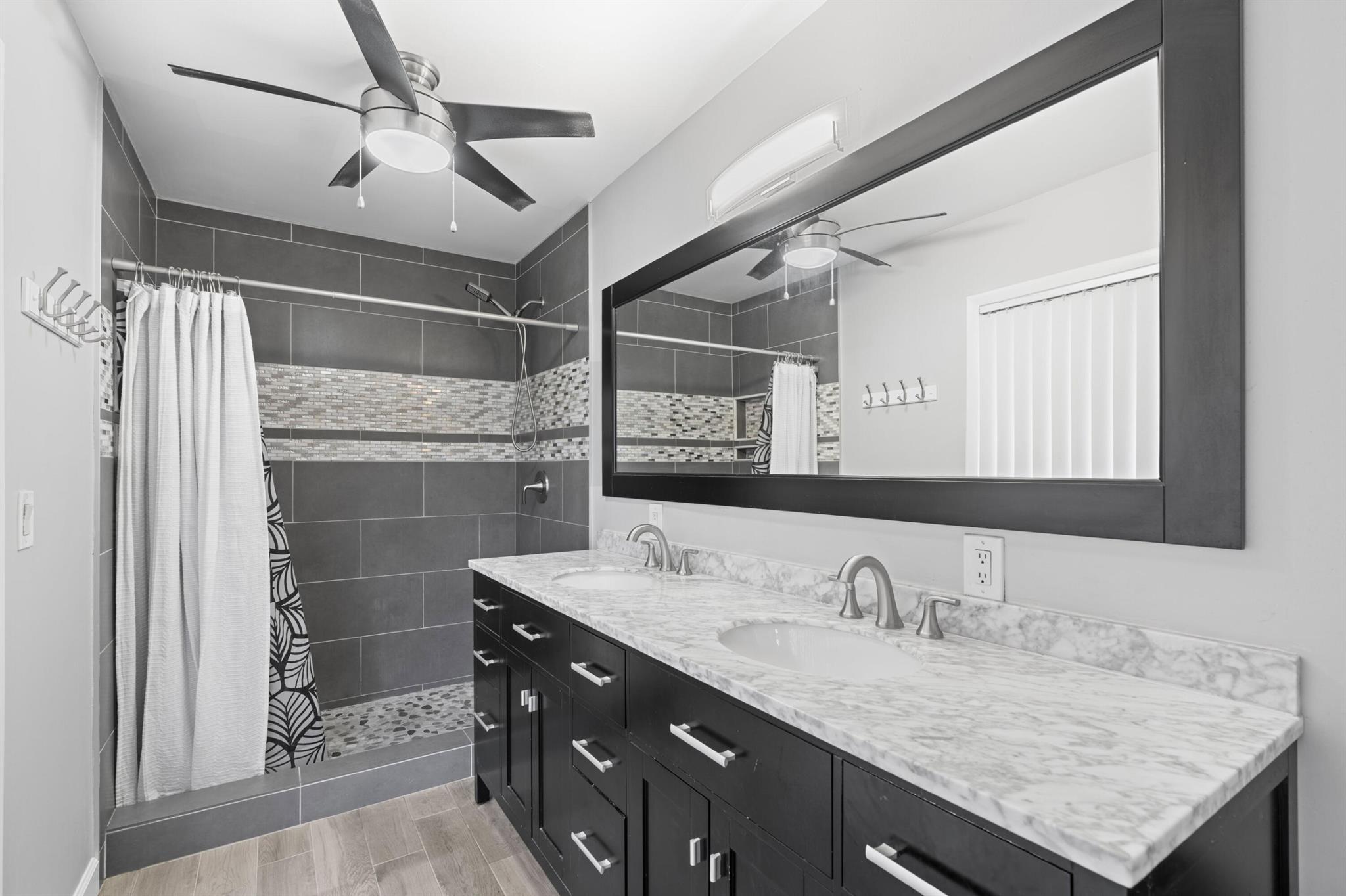 HIDDEN VALLEY SEC 4 - Residential