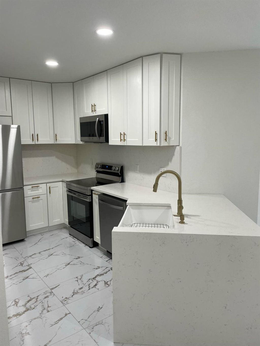 Photo of 1002 Belmont Place, Boynton Beach, FL 33436 (MLS # R11074761)