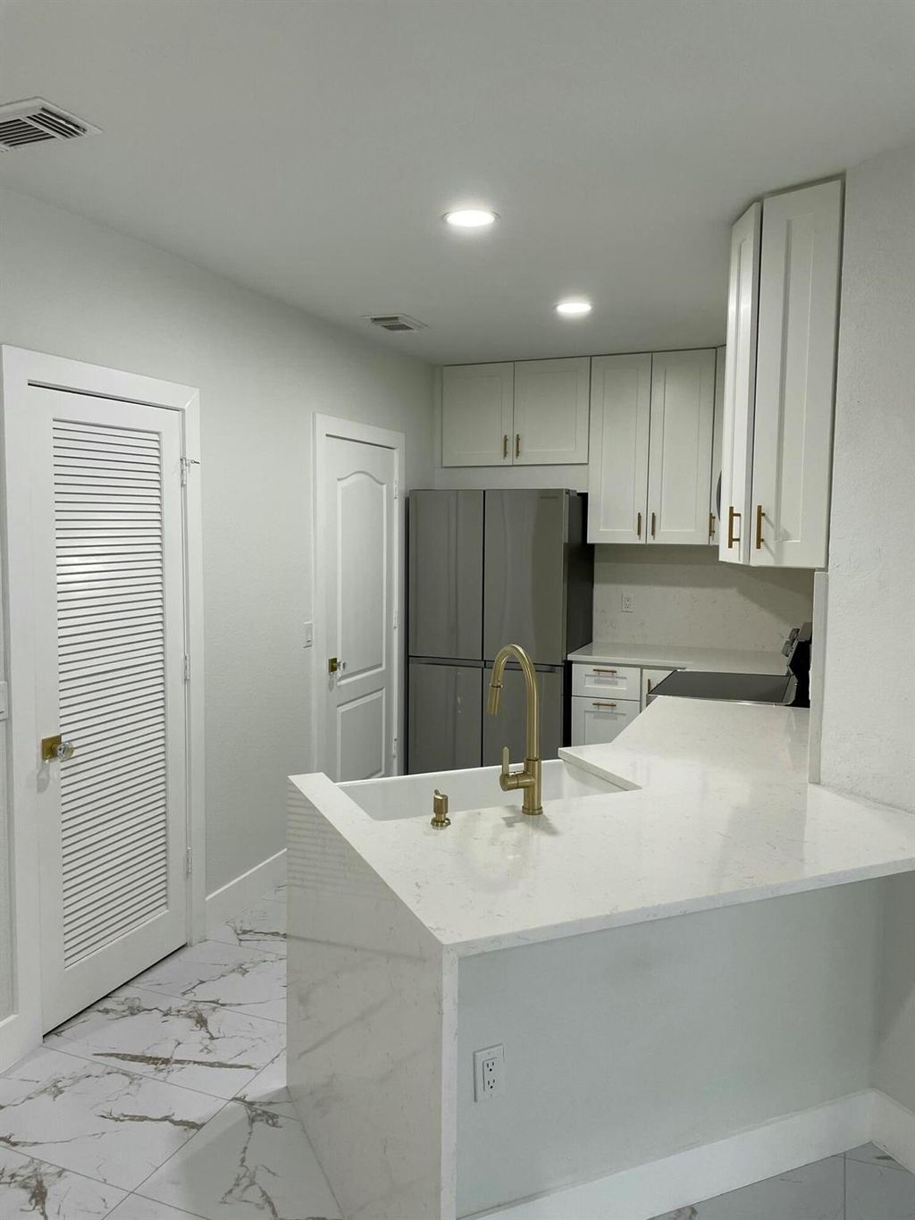 Photo of 1002 Belmont Place, Boynton Beach, FL 33436 (MLS # R11074761)