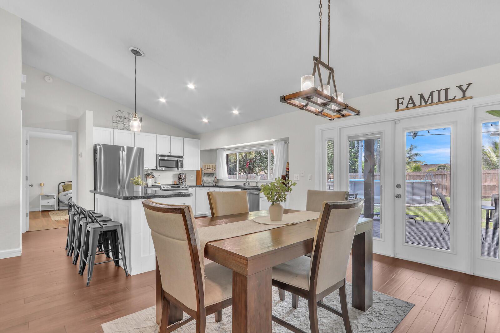 1817 SW Open View Drive