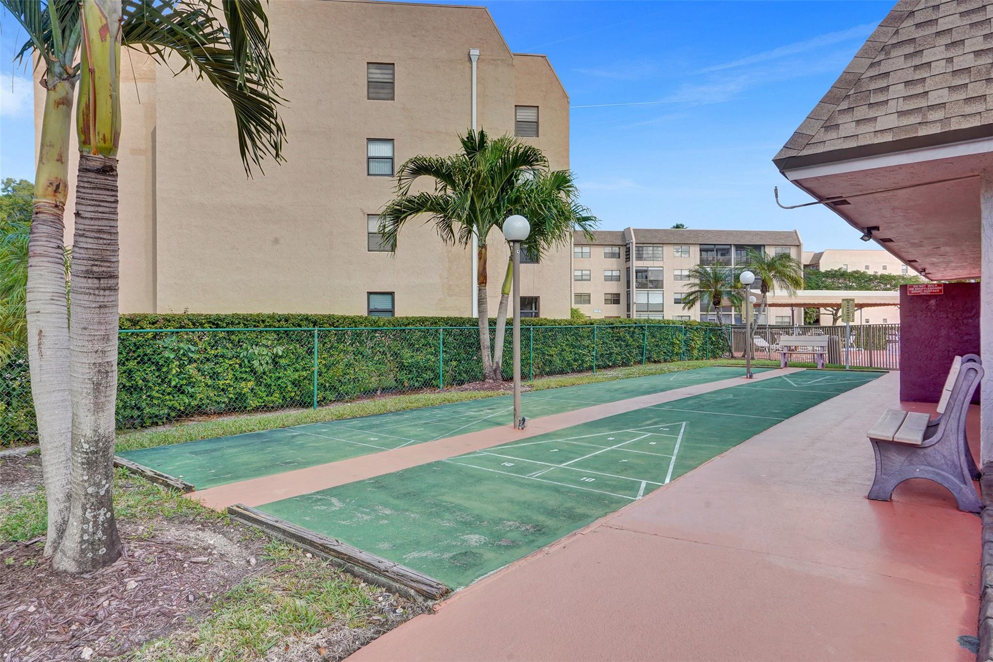 Sunrise Lakes ph 4 - Residential