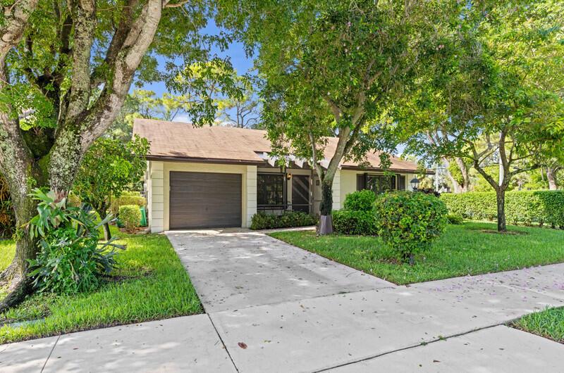 2788 Dracaena Court