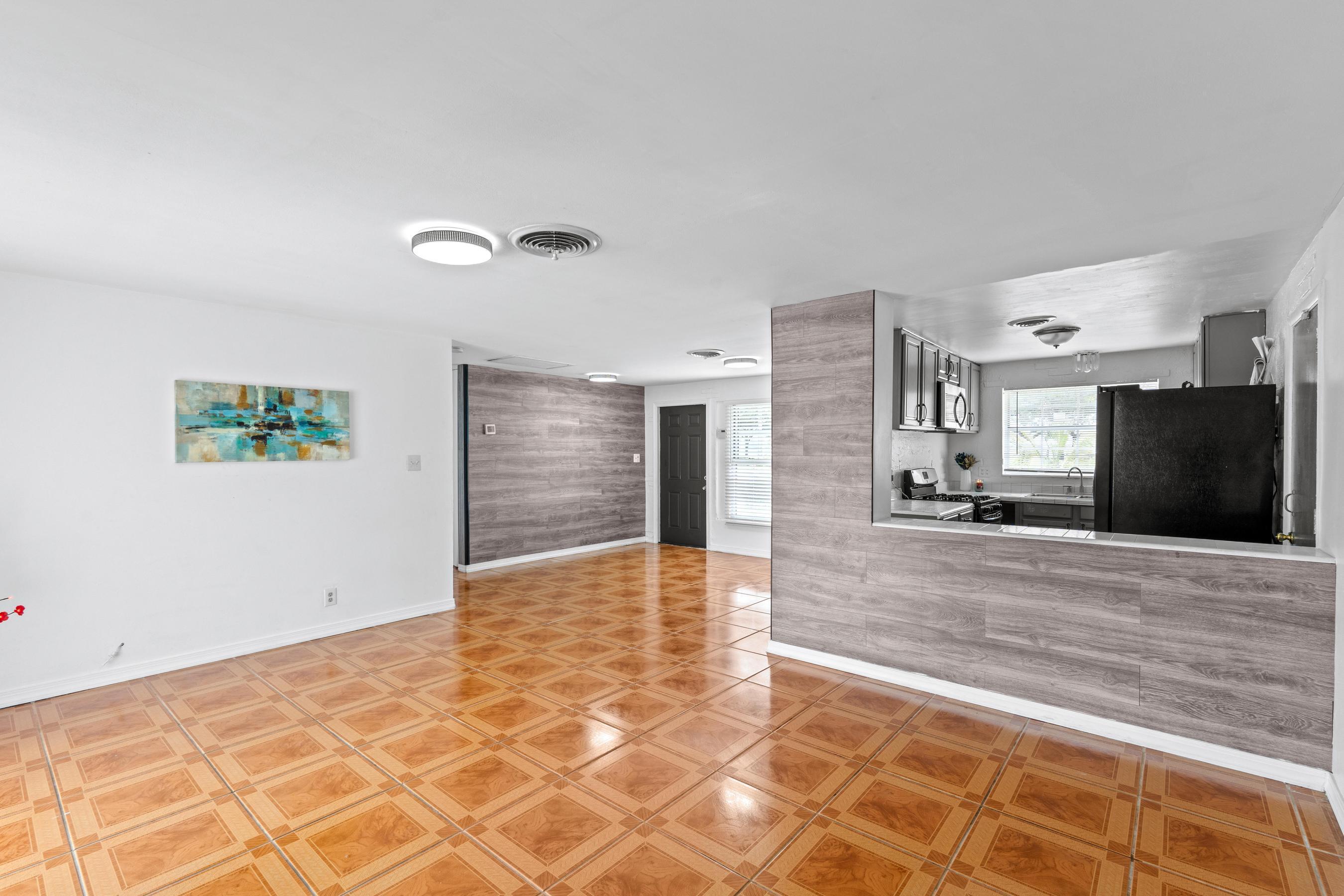 WESTFIELD AT WPB - Residential