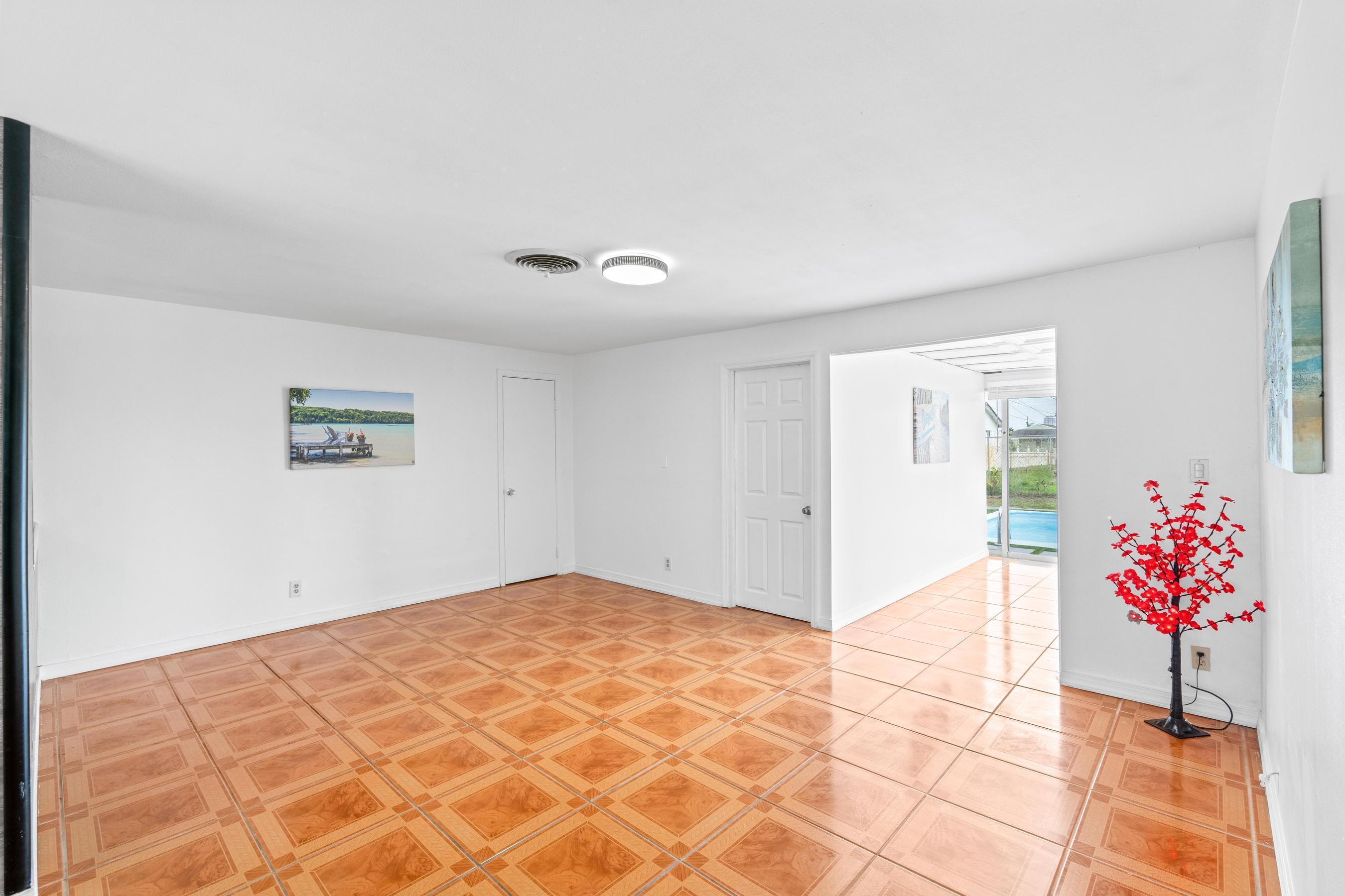 WESTFIELD AT WPB - Residential