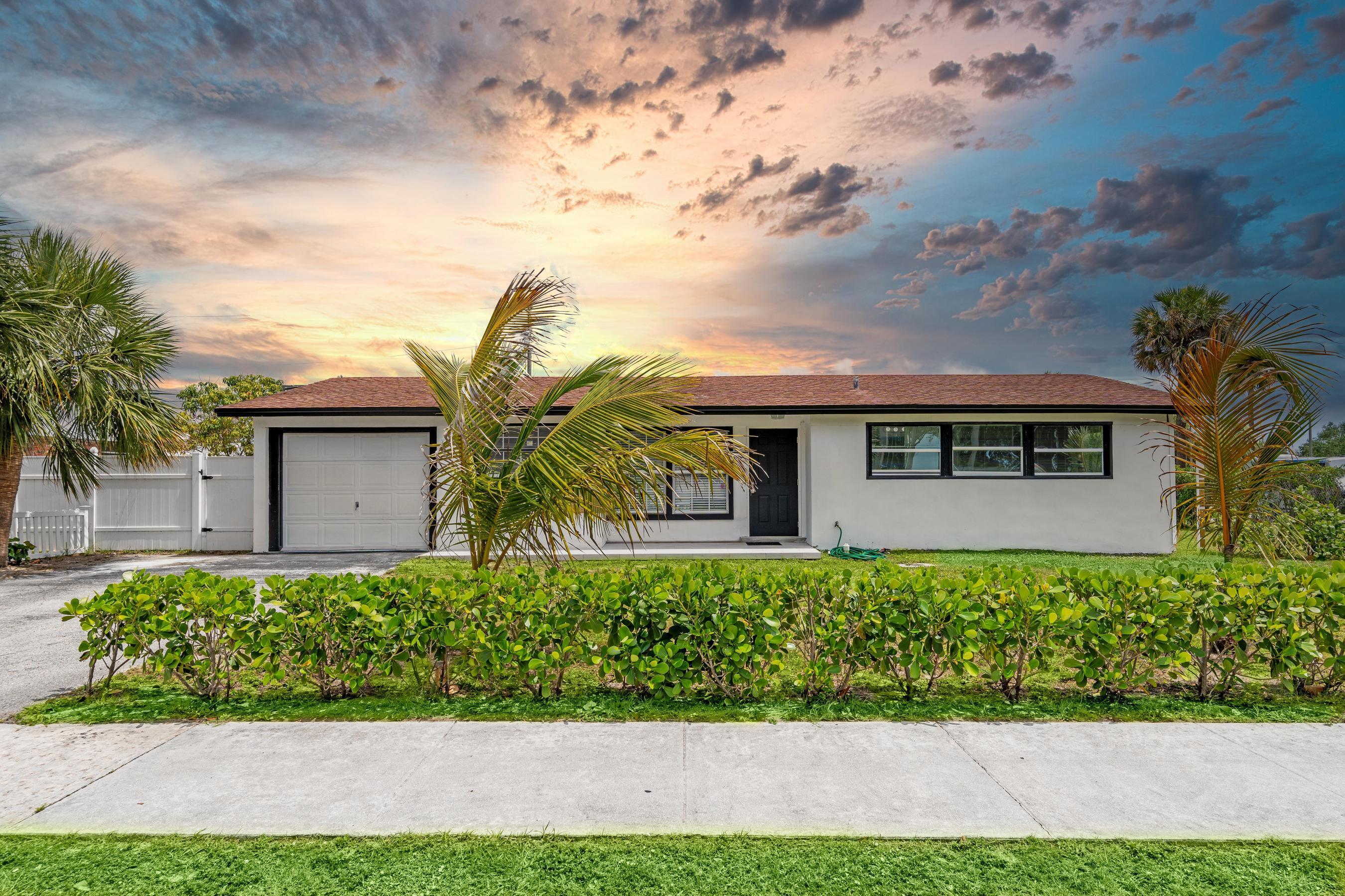 WESTFIELD AT WPB - Residential