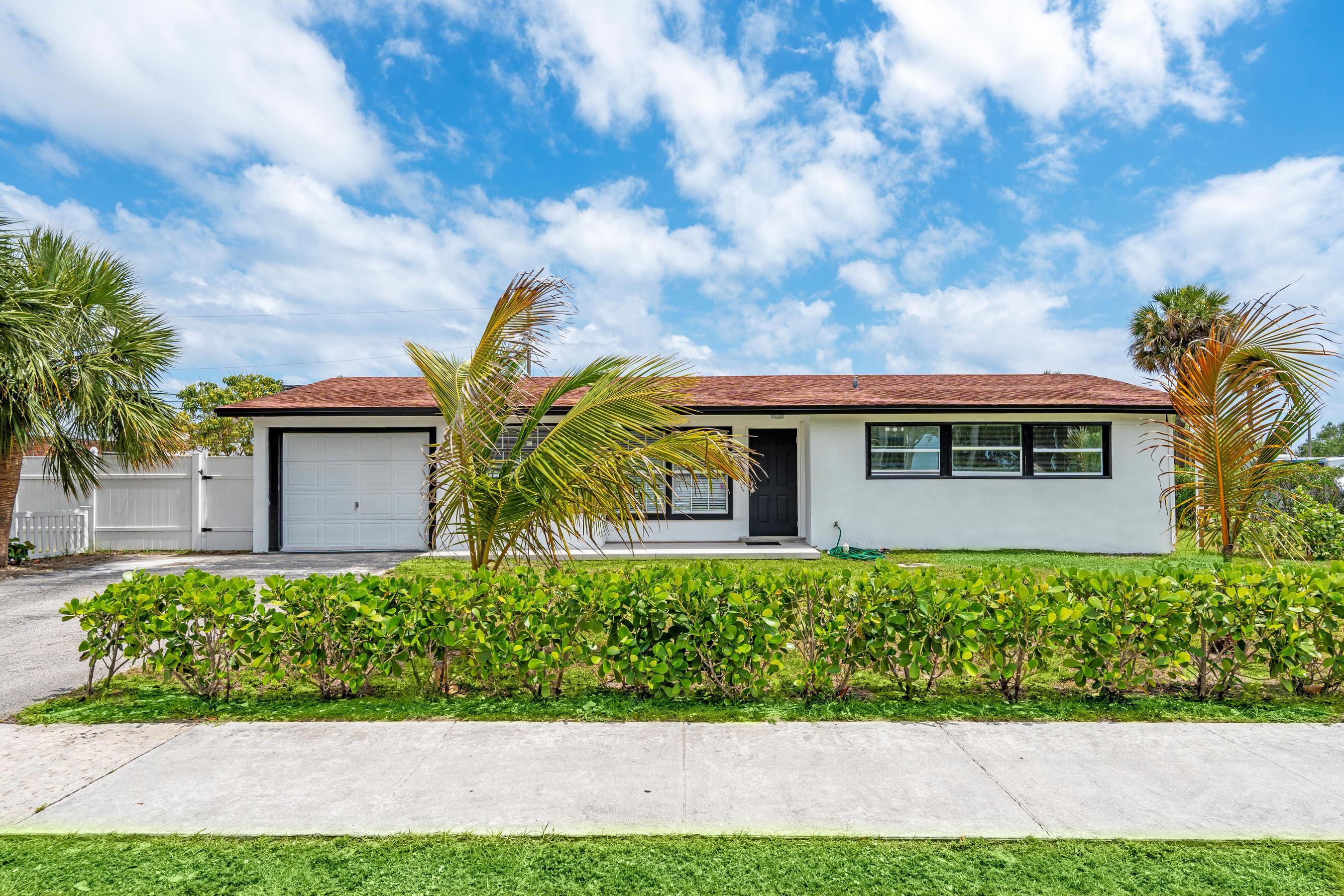 WESTFIELD AT WPB - Residential