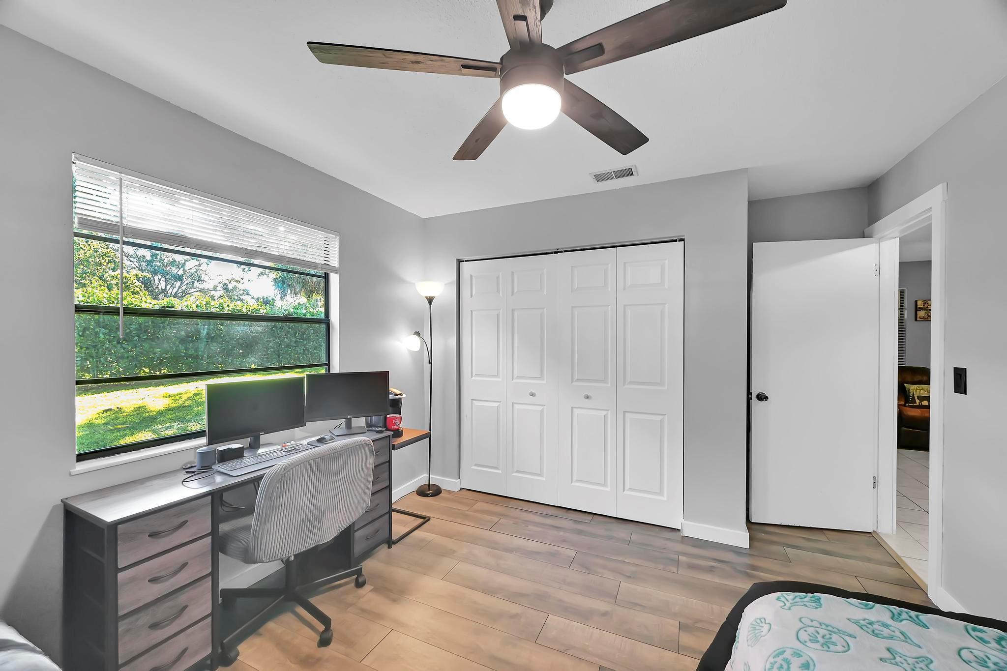 CARDINAL GLADES - Residential