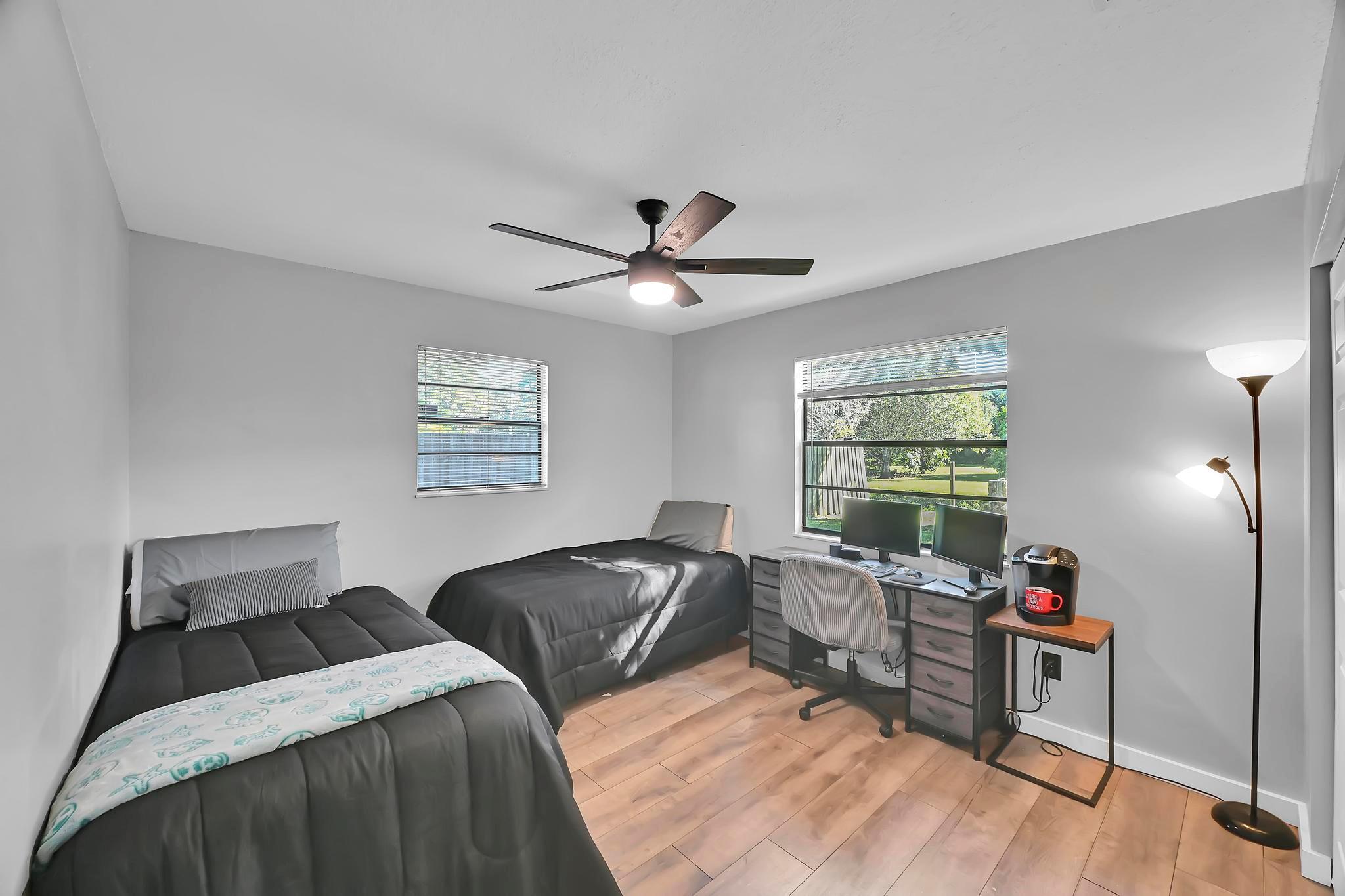 CARDINAL GLADES - Residential