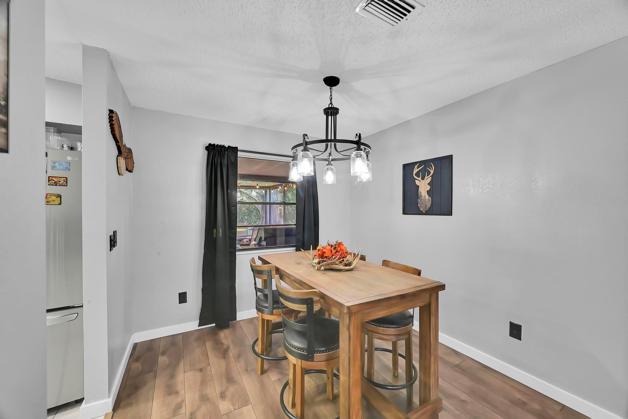 CARDINAL GLADES - Residential