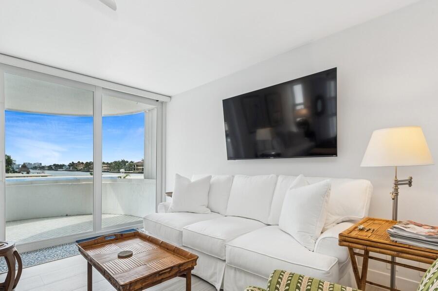 Coastal House - Residential