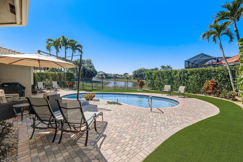 Photo of 11019 Via Sorrento, Boynton Beach, FL 33437 (MLS # R10965015)