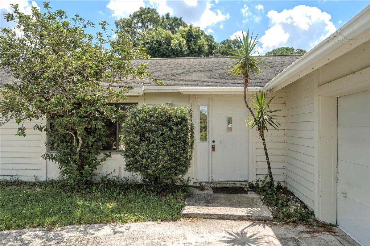 1646 SE HOLIDAY Road