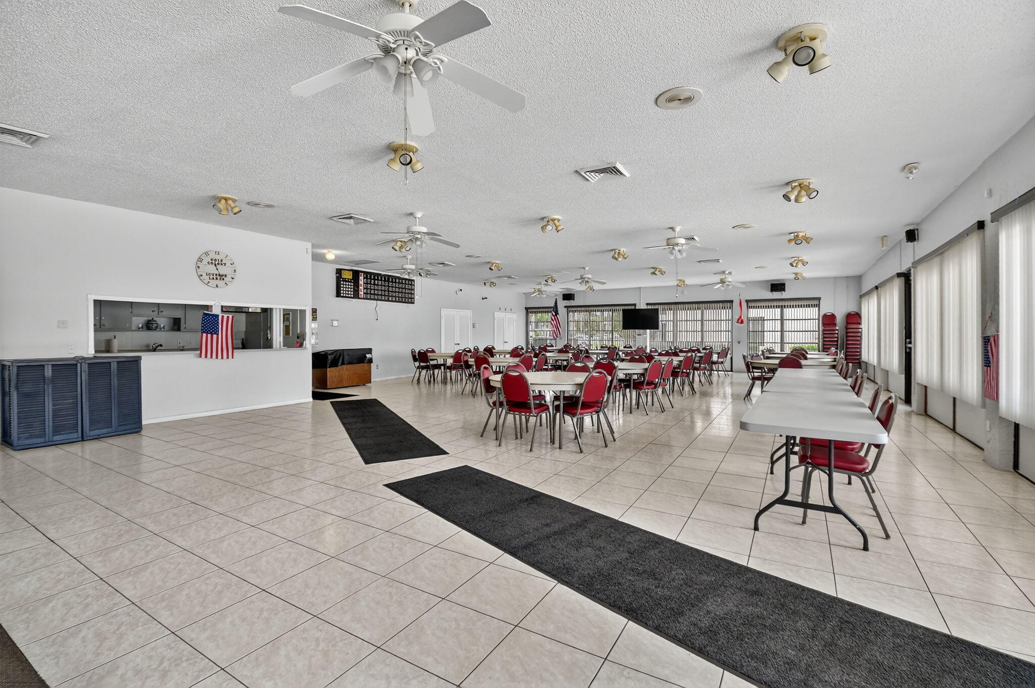 LUCERNE LAKES GOLF COLONY - Residential Lease