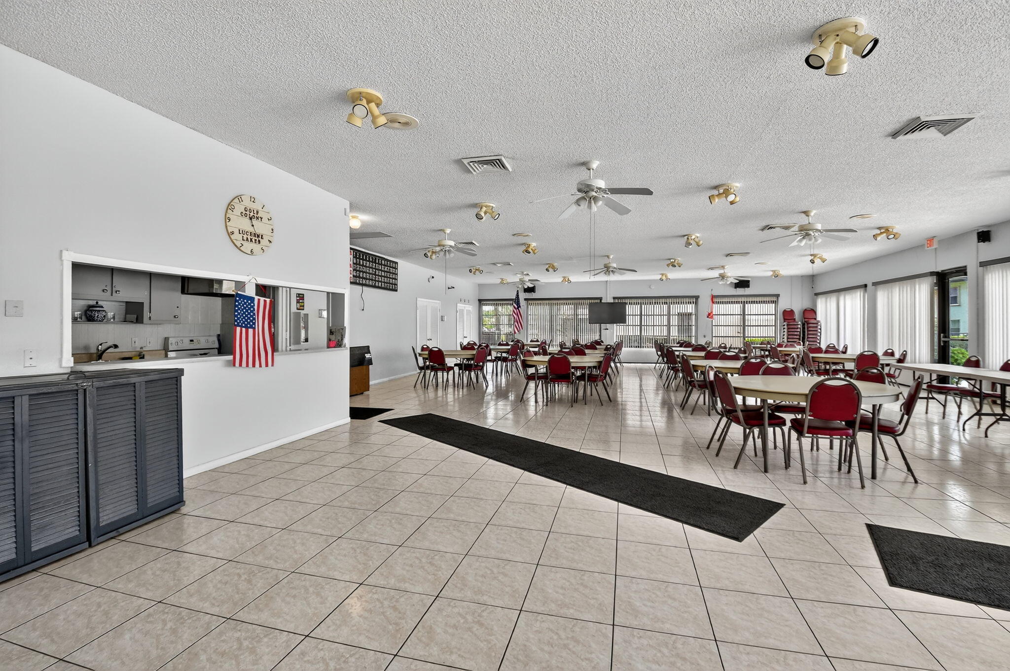 LUCERNE LAKES GOLF COLONY - Residential Lease